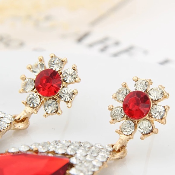 2 for $30-Lovely Teardrop Red Crystal Earrings - Picture 2 of 2